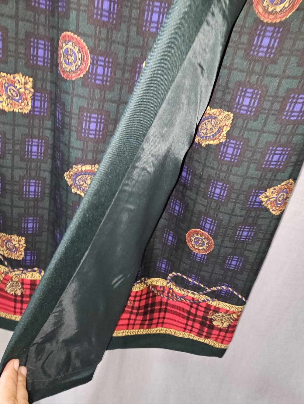 Vintage Talbots 100% Silk Paisley Plaid baroque Skirt Size 8 – Classic .midi - Picture 6 of 9